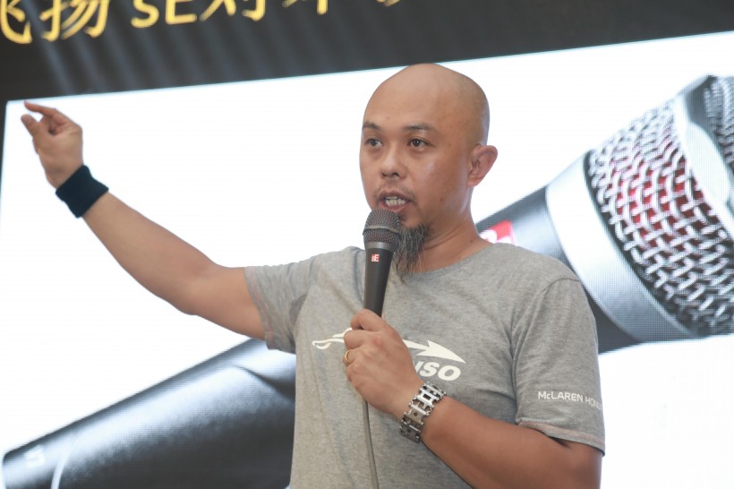 這次，sE V7 的巡演嘉賓不一般