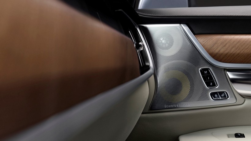 「監(jiān)聽之眼」正在盯著你:PreSonus ERIS E5 XT 超詳細(xì)評(píng)測(cè)