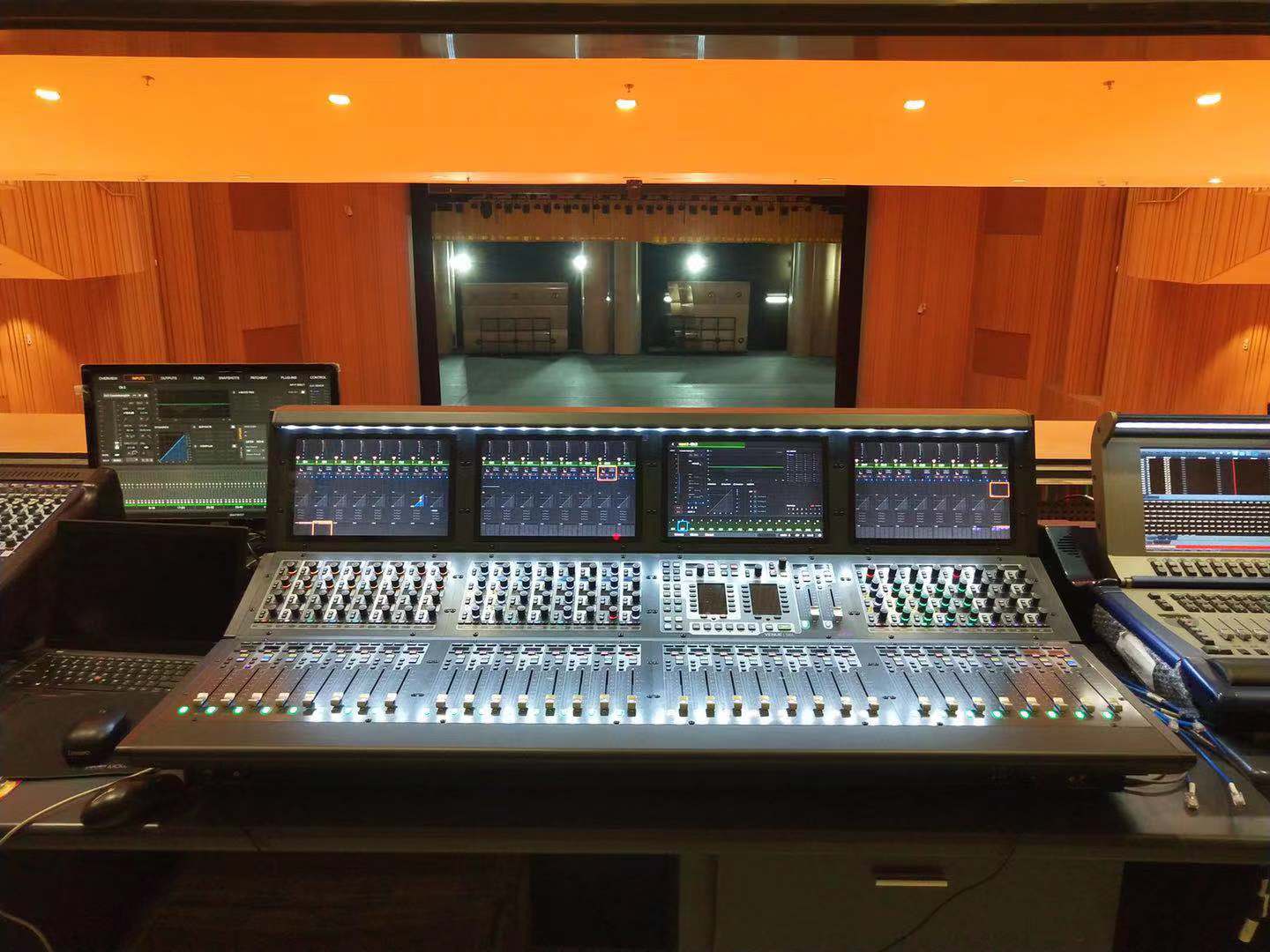 Avid VENUE | S6L-32D數(shù)字調(diào)音臺進(jìn)駐孝感市文化中心