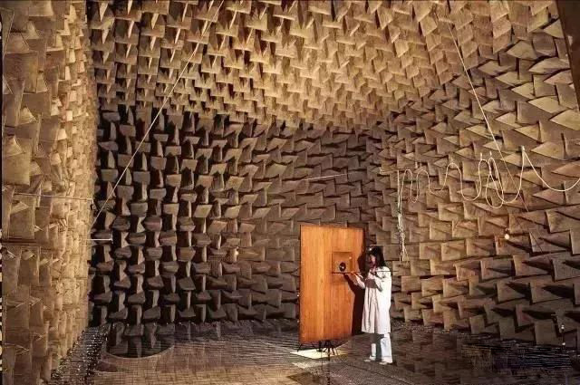 如何根據(jù)場(chǎng)合正確選擇麥克風(fēng)？