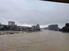 致敬！“乘風破浪”的廣電人